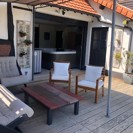 Gite Piscine Jacuzzi Privatises Clos Valentin Freulleville Bagian luar foto